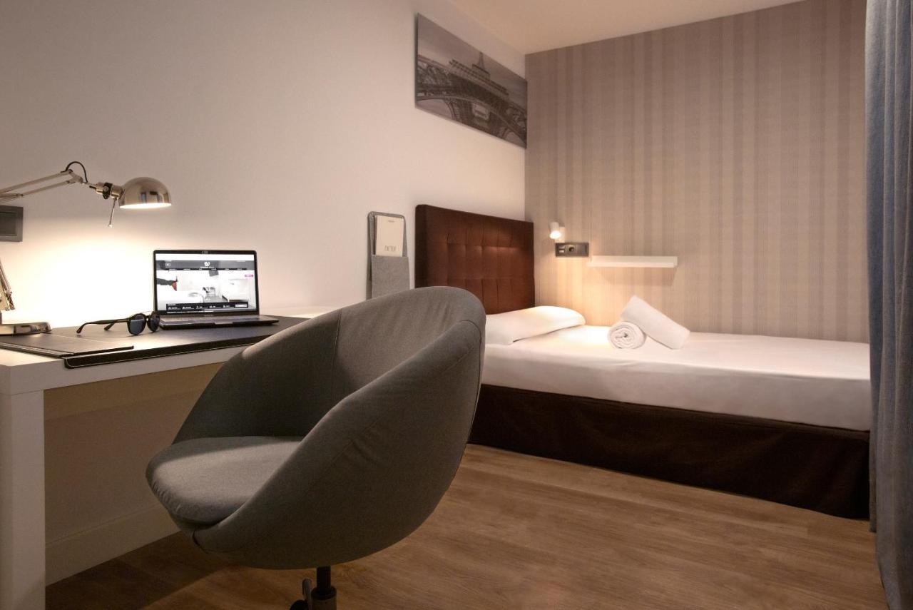Woohoo Rooms Hortaleza Madrid Exterior foto
